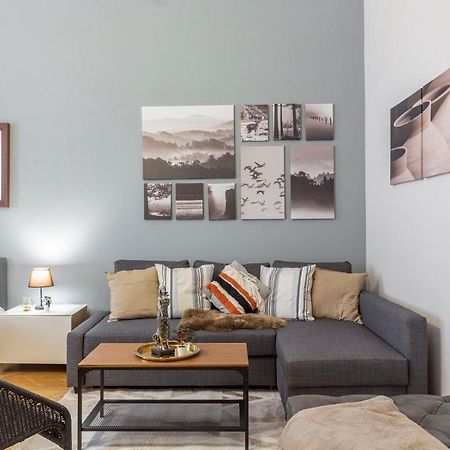 Spacious & Cozy Downtown Apartment With Balcony Budapešť Exteriér fotografie