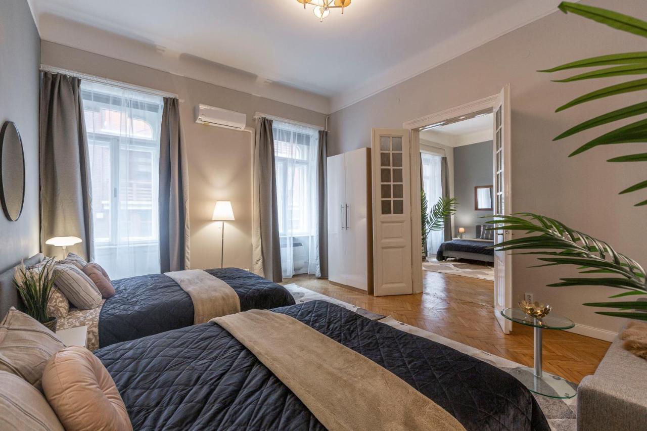Spacious & Cozy Downtown Apartment With Balcony Budapešť Exteriér fotografie