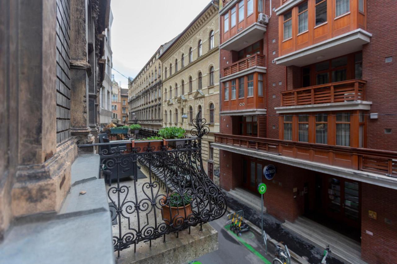 Spacious & Cozy Downtown Apartment With Balcony Budapešť Exteriér fotografie