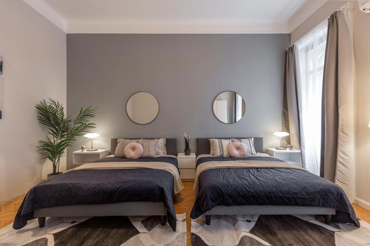 Spacious & Cozy Downtown Apartment With Balcony Budapešť Exteriér fotografie